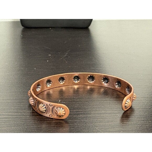 Vintage Bell Trading Post Punched Copper Cuff Bracelet Southwestern BOHO Small - Picture 3 of 8